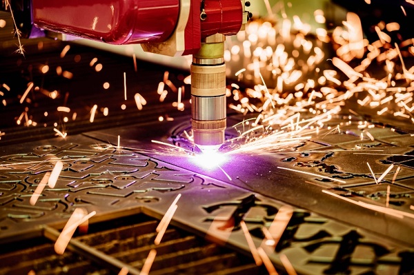 如何減少激光切割機的故障與停機時間