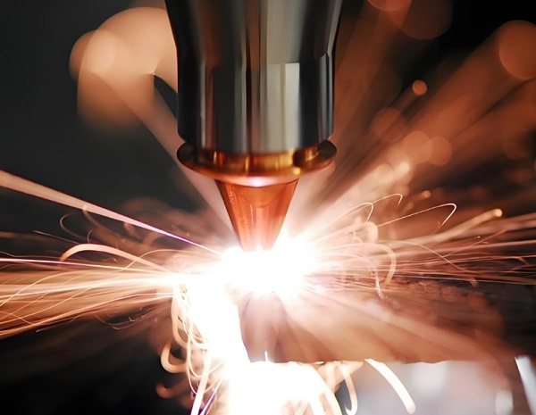 激光焊接機如何減少焊接時的飛濺？