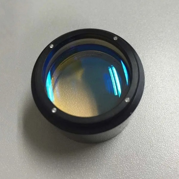 為什么激光焊接機用鏡頭式的聚焦鏡？