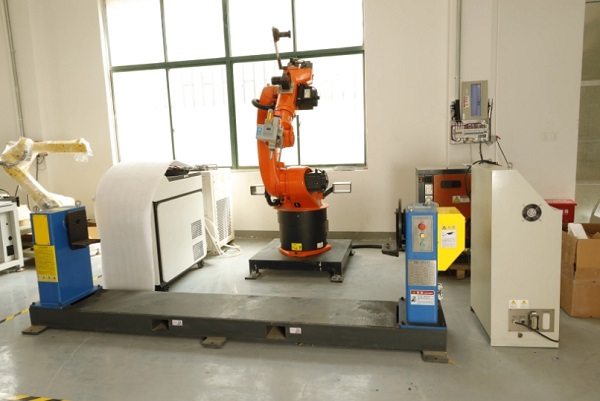 激光焊接機裝機前要注意的事項 激光焊接機裝機前要注意的事項