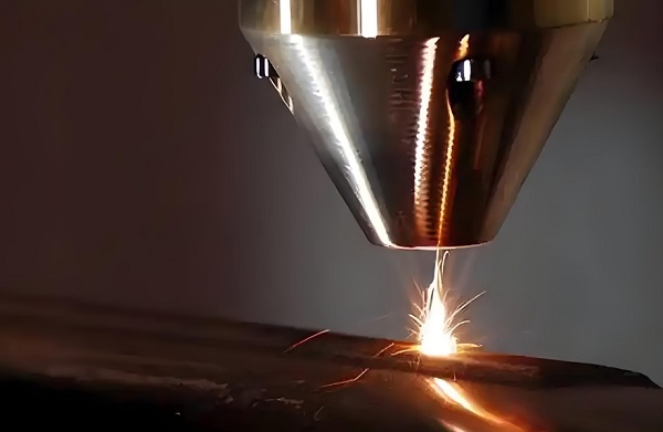 激光焊接機與傳統焊接設備相比有哪些優勢？