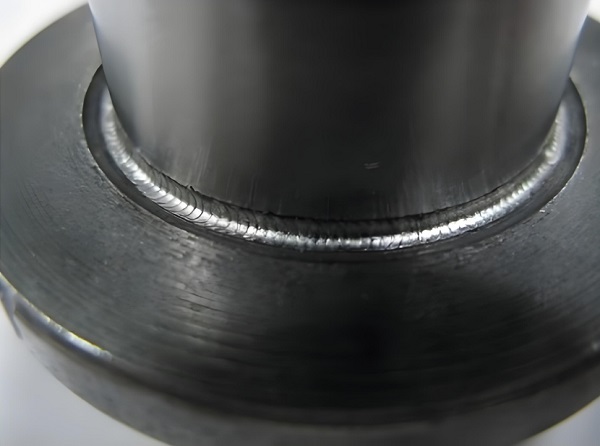 哪些因素會影響激光焊接機的性能？