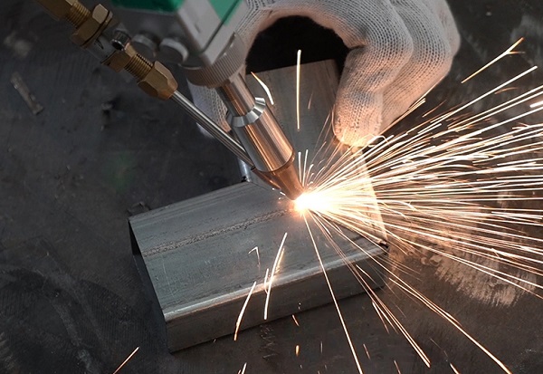 激光焊接機(jī)操作 激光焊接機(jī)操作