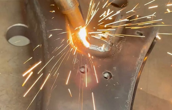 激光焊接機(jī)是做什么的? 激光焊接機(jī)是做什么的?