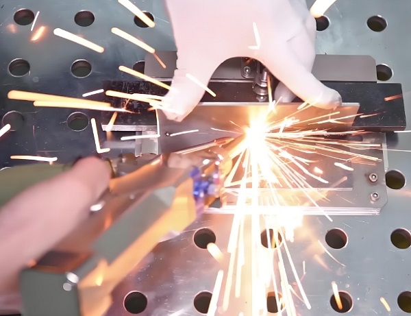 激光焊接機水泵壞了怎么修？