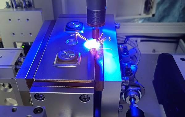 鋰電池焊接設備