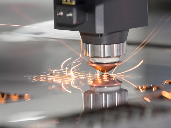 激光切割機(jī)如何根據(jù)工件尺寸和形狀選擇合適的固定夾具？