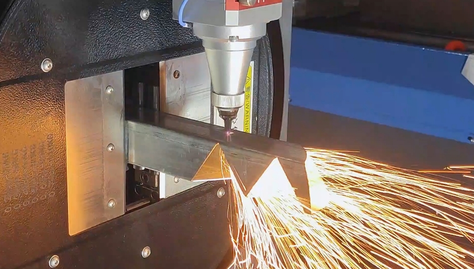 激光切割機能自動收集切割后的廢料嗎？